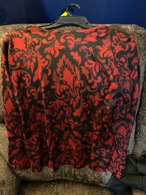 Chico's Red and Black Floral Jacquard Long Sleeve Top